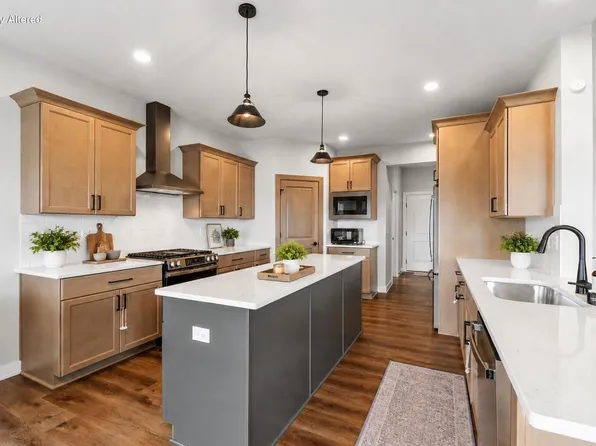 3246 Blue Star CIRCLE, Racine, WI 53406
