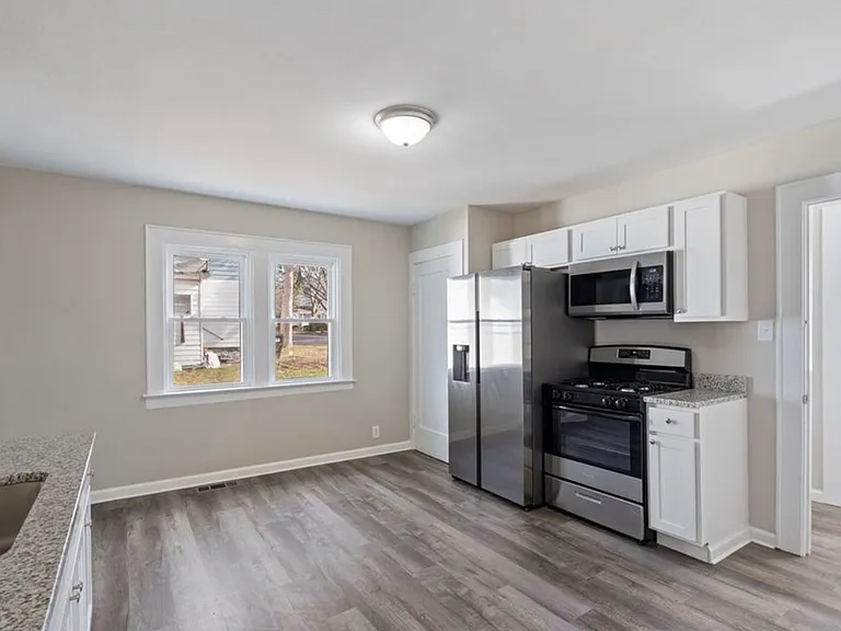 1300 Spring St #1 — Photo 1