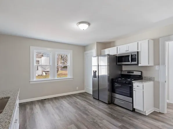 1300 Spring St APT 1, Syracuse, NY 13208