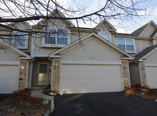 8012 Sierra Woods Ln, Carpentersville, IL 60110