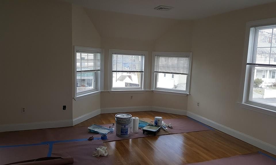 2nd image of 62 Greenwood Ave APT 2