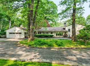 275 Forge Rd, North Kingstown, RI 02852