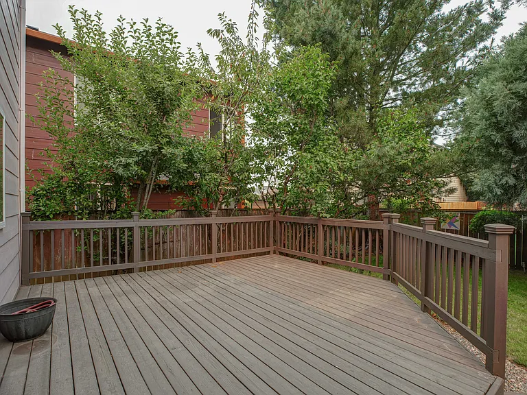 18916 SE 23rd St — Photo 40