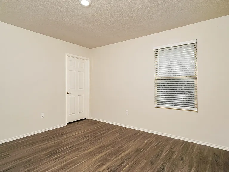 10710 Butterfly Pass — Photo 25