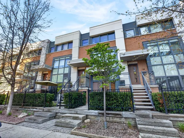 64 Cole St, Toronto, ON M5A 0A8