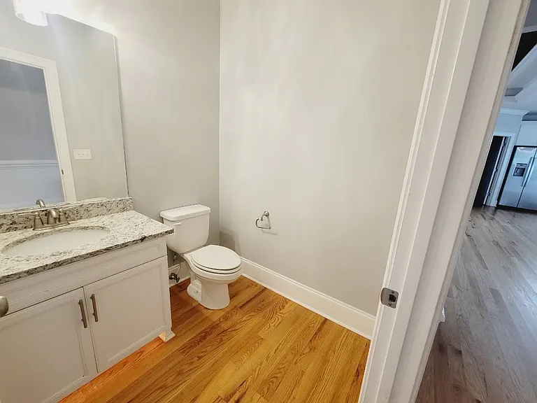 2385 Sweet Valley Hts — Photo 21