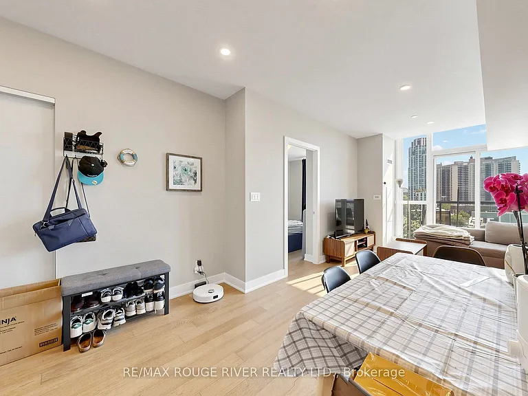 1486 Bathurst St #503 — Photo 16