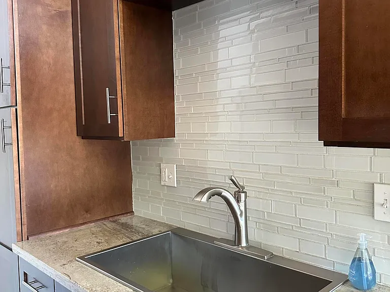 166 Kingston Ave #C — Photo 7