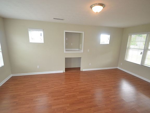 3rd image of 104 Centerra Springs Dr