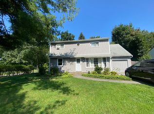 17 Winnetou Rd, White Plains, NY 10603