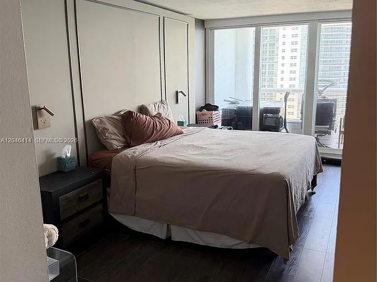 1717 N Bayshore Dr #A-2847 — Photo 4