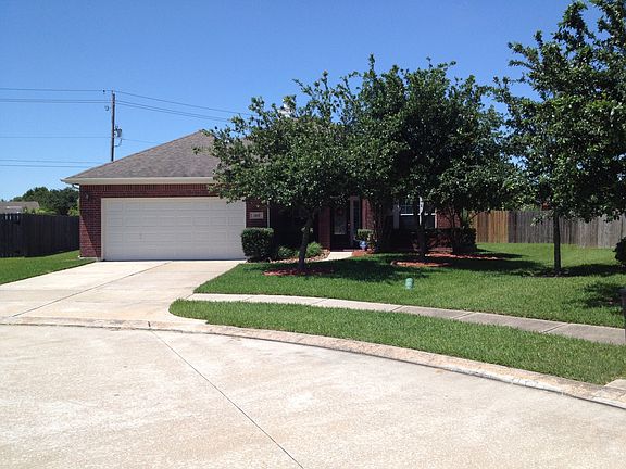 3rd image of 2102 Kingfisher Ct
