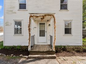 224 Melville Dr, Fairfield, CT