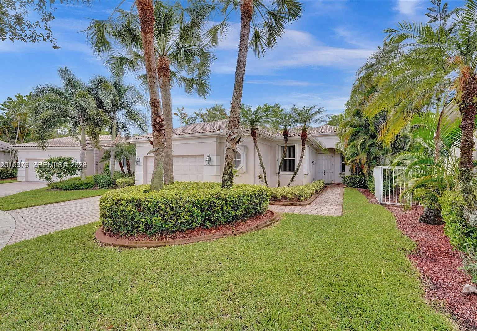 Bay Pointe Weston Hills — Photo 2