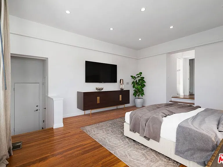 486 Denslow Ave — Photo 21