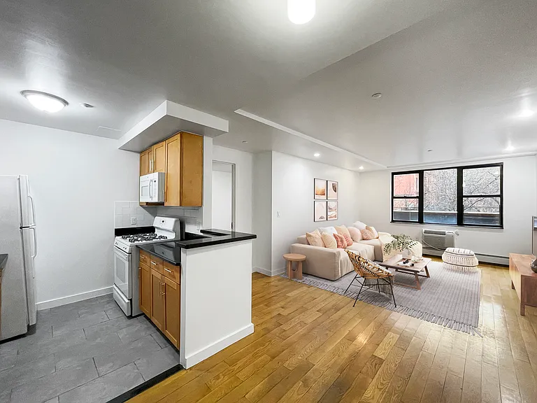 1405 5th Ave #7B — Photo 1