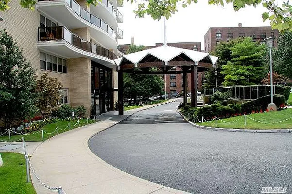 Sold by Benjamin Realty Since 1980 | media 28