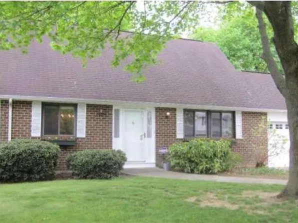 943 Alexandria Dr, Newark, DE 19711