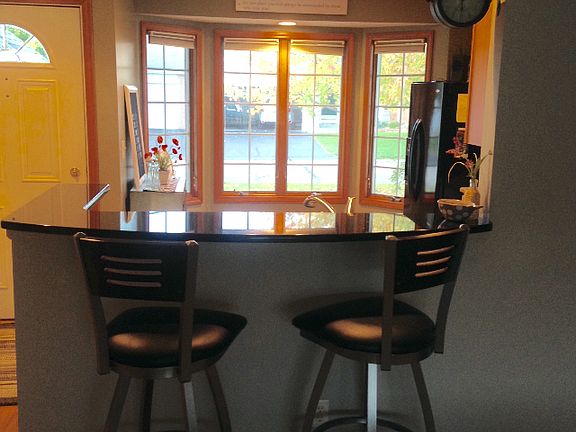 2nd image of 10284 Castlecourt