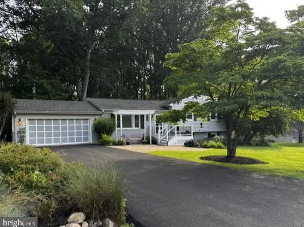 5576 Jaclyn Dr, Warrenton, VA 20187
