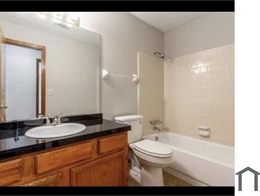 5th image of 520 Paris Dr