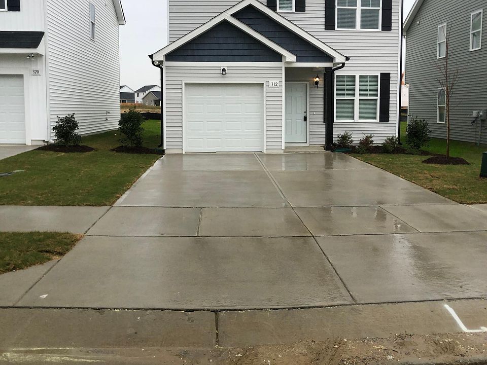 1st image of 312 Sturgeon St