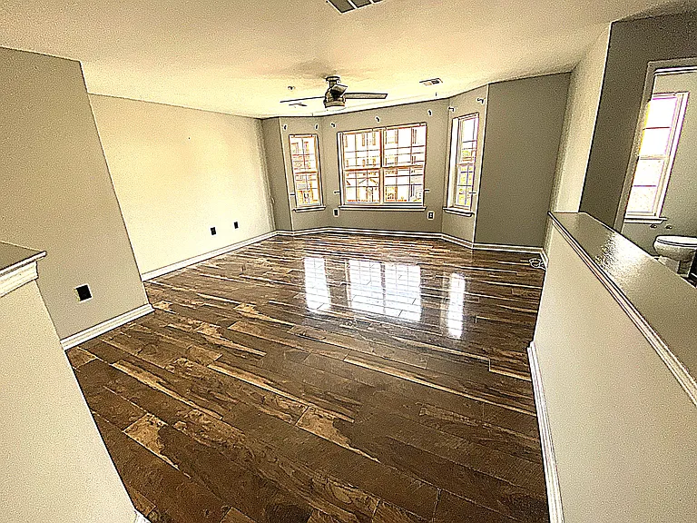 54 N School Ln #54 — Photo 3