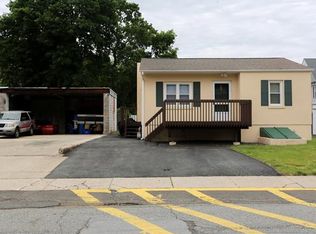 38 Fifth St, Hillburn, NY 10931