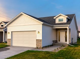 1111 Cheyenne Dr, Nevada, IA 50201