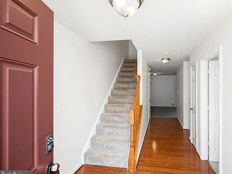 104 Stingray Ct — Photo 30