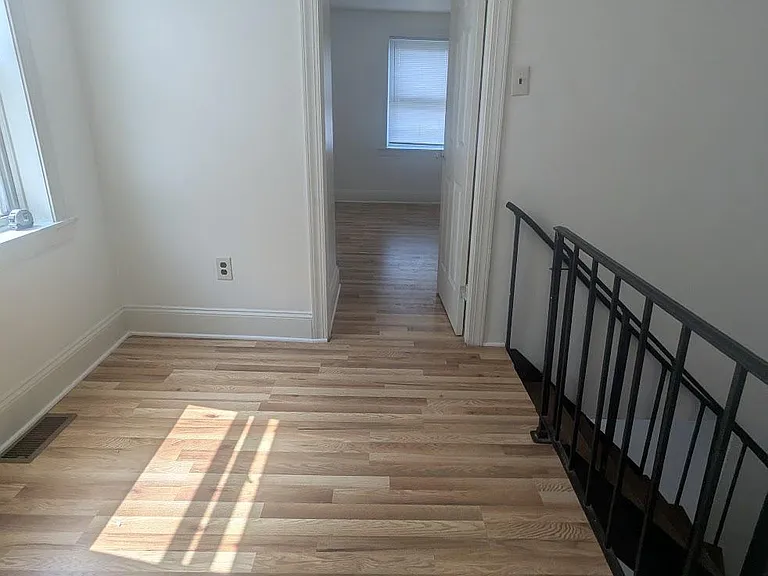 2826 Poplar St #2 — Photo 7