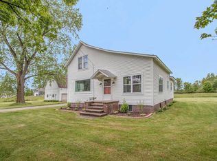 741 Spring St, Coopersville, MI 49404