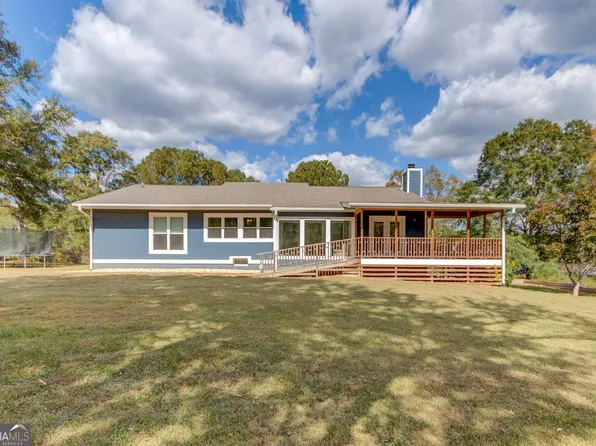 3690 Spring Valley Dr, Loganville, GA 30052