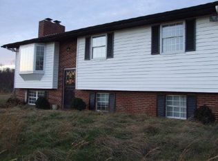 2022 Bessie Slaton Rd, Dandridge, TN 37725