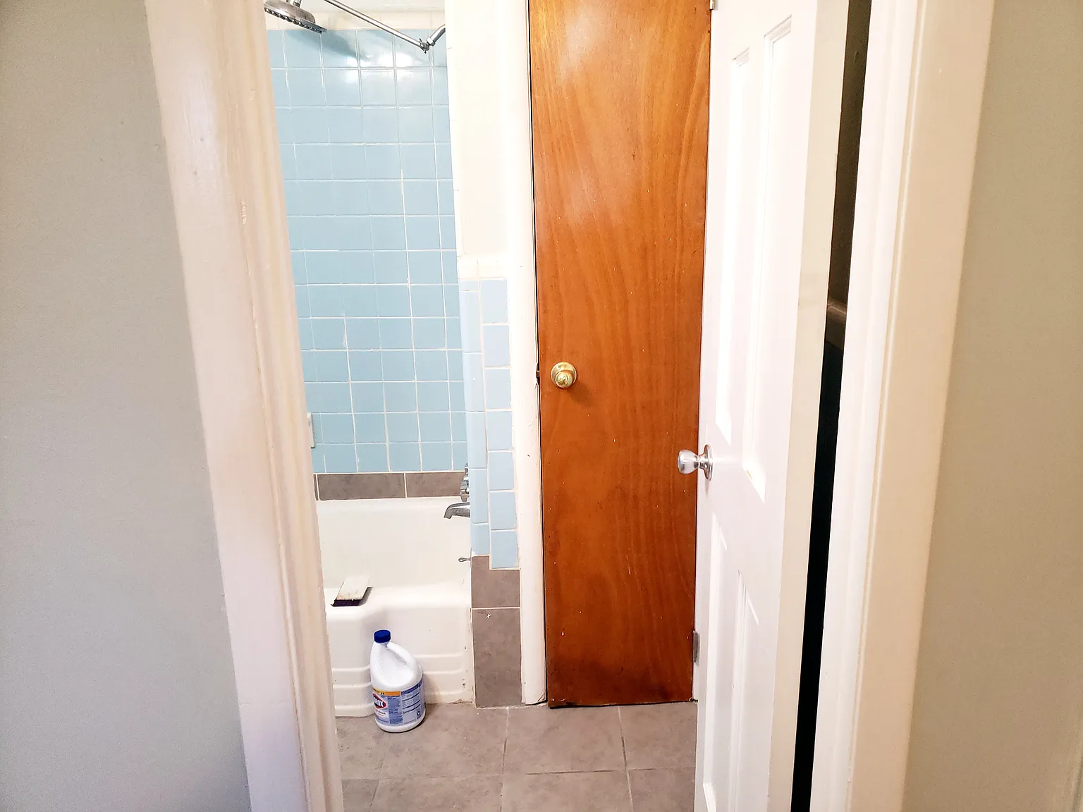 207 Garrison Dr — Photo 3