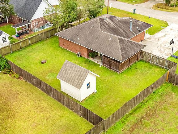 4th image of 199 Lee Dr