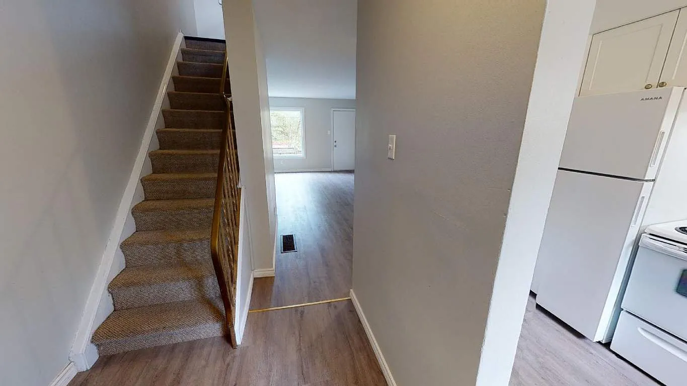 2 bed, $1,895 — Photo 2