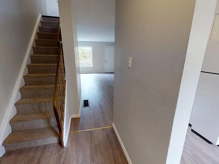 39 C Empire St #80 — Photo 2