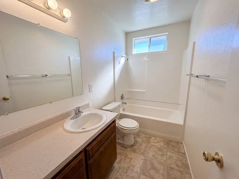 1028 S Magnolia Ave — Photo 16