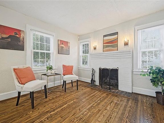 4th image of 1328 Melrose Pkwy