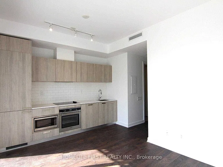 50 Charles St E #2213 — Photo 2