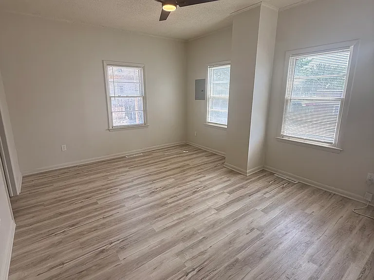 Large primary bedroom