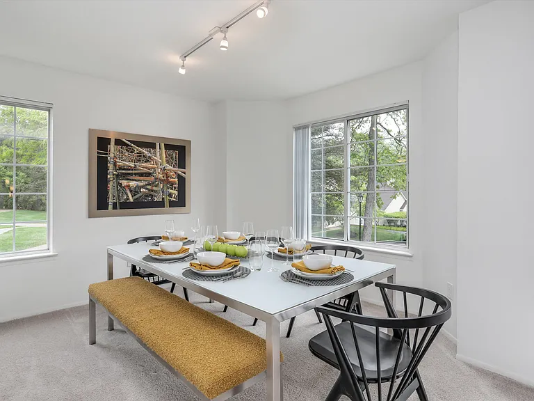 Aldingbrooke Apartments — Photo 14