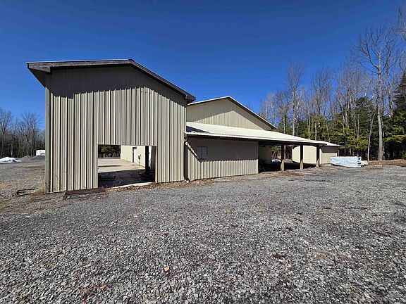 2nd image of 668 Noyes Rd