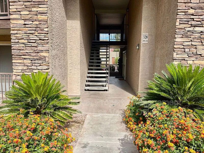 1 bed, 1.0 bath, 700 sqft, $1,000 — Photo 4