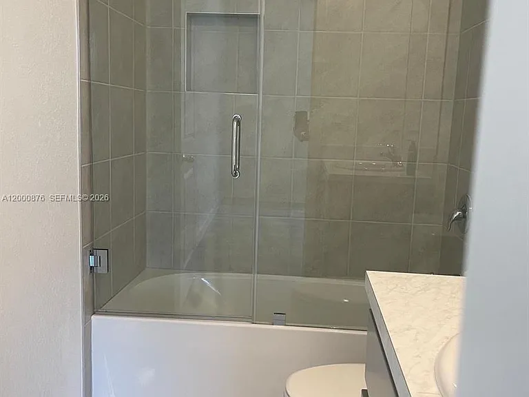 1386 NE 3rd Ave — Photo 3