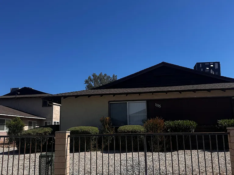 1195 Valencia Ave #A — Photo 4