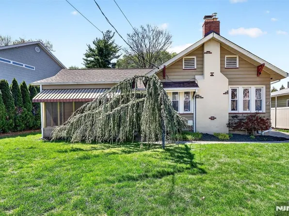 266 Central Ave, Paramus, NJ 07652