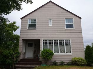 5217 Meridian Ave N, Seattle, WA 98103