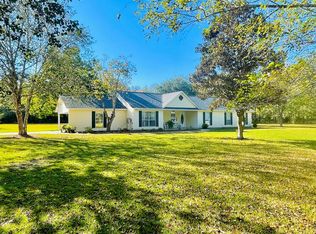 614 Forest Hills Dr, Douglas, GA 31535